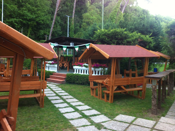 Come costruire fai-da-te un gazebo in legno